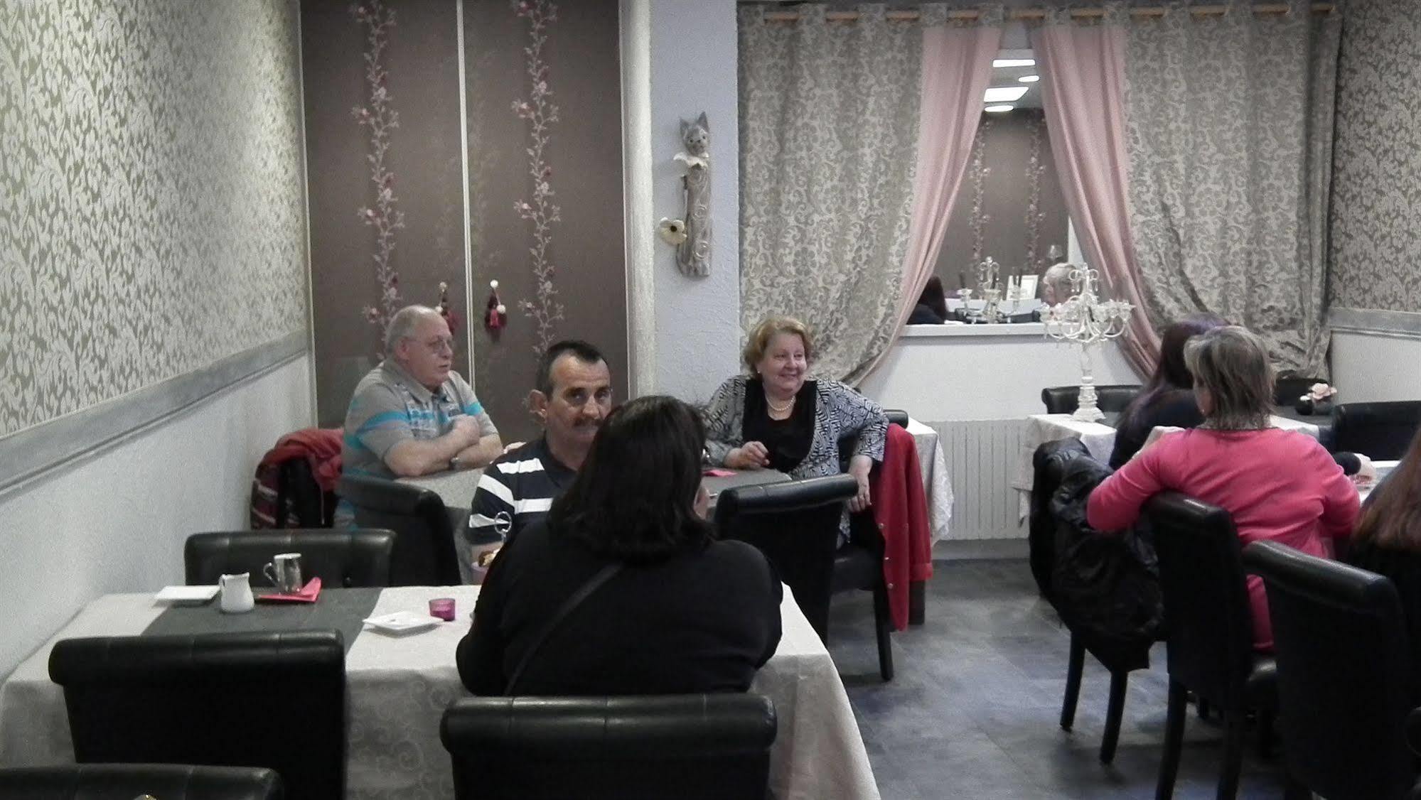 Hotel Des Pays Bas Lourdes Zewnętrze zdjęcie